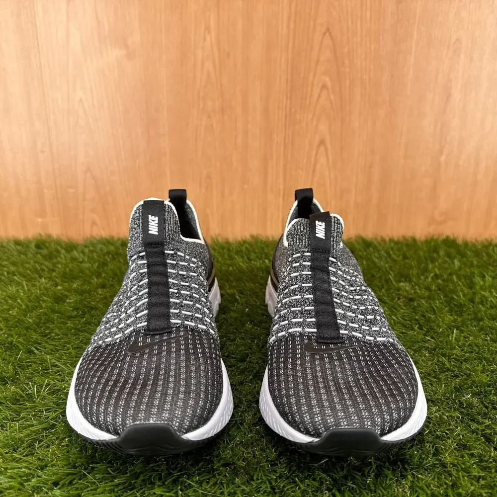 Nike React Phantom Run Flyknit 2 Oreo CJ0280-002 Women's Sz 8 / Men's Sz 6.5